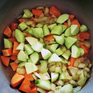 sweet-potato-and-apple-soup-ingredients