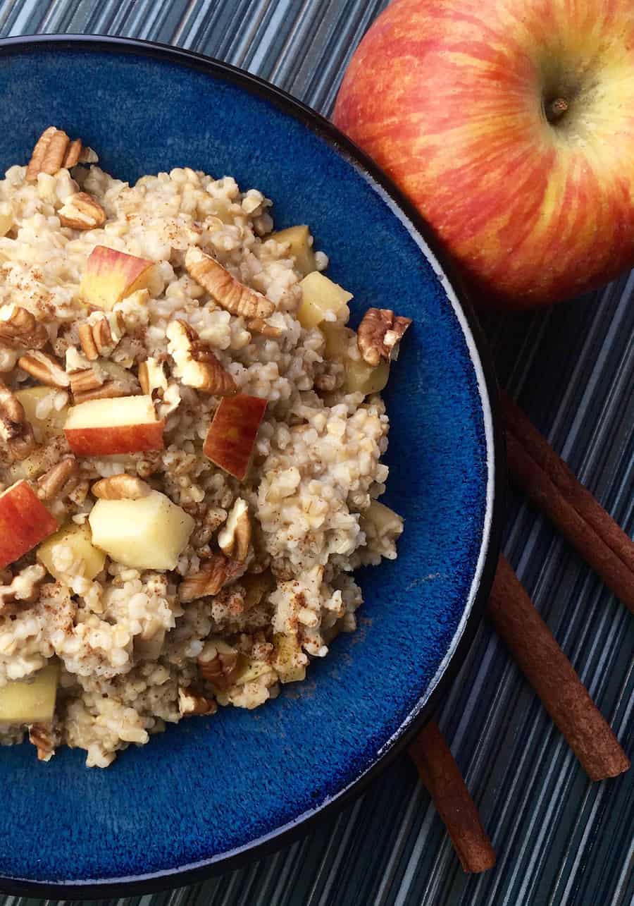 Slow Cooker Apple Cinnamon Oats