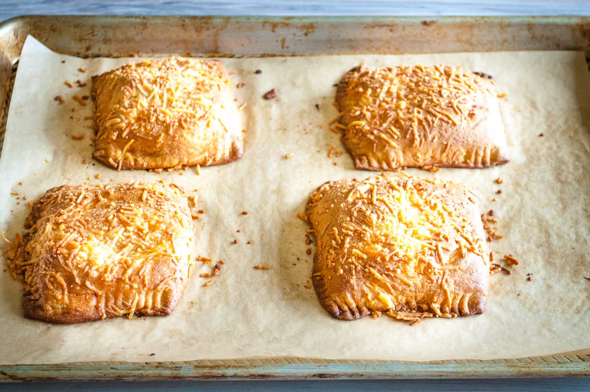 homemade pizza pockets