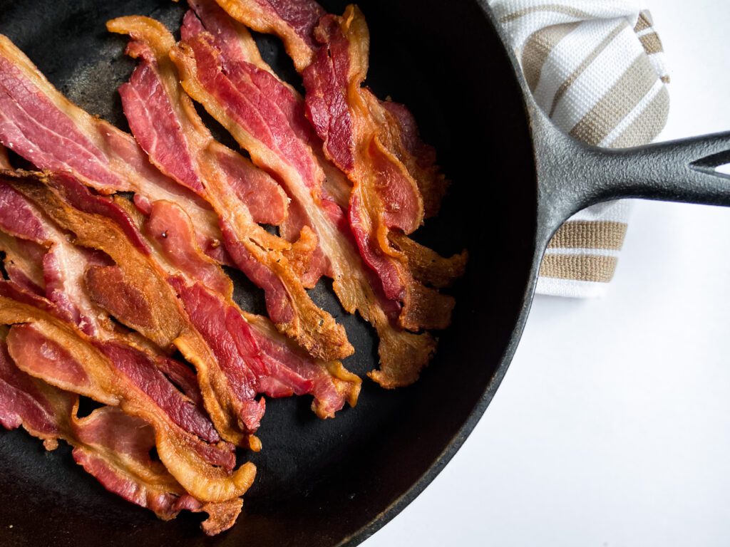 how to reheat bacon