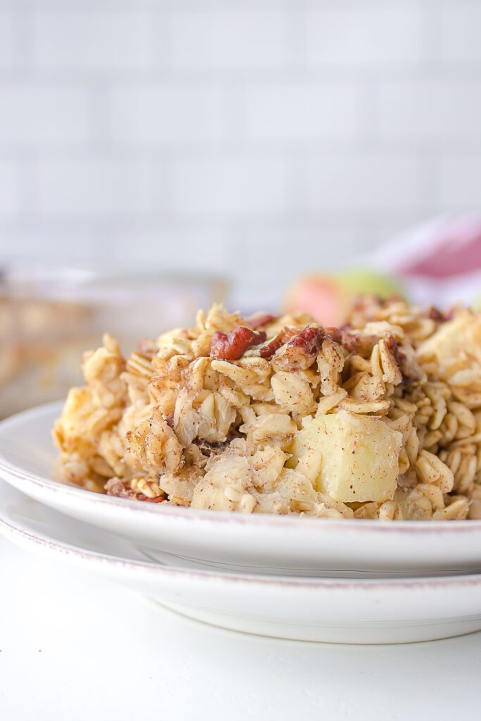 apple pie baked oatmeal on a plate
