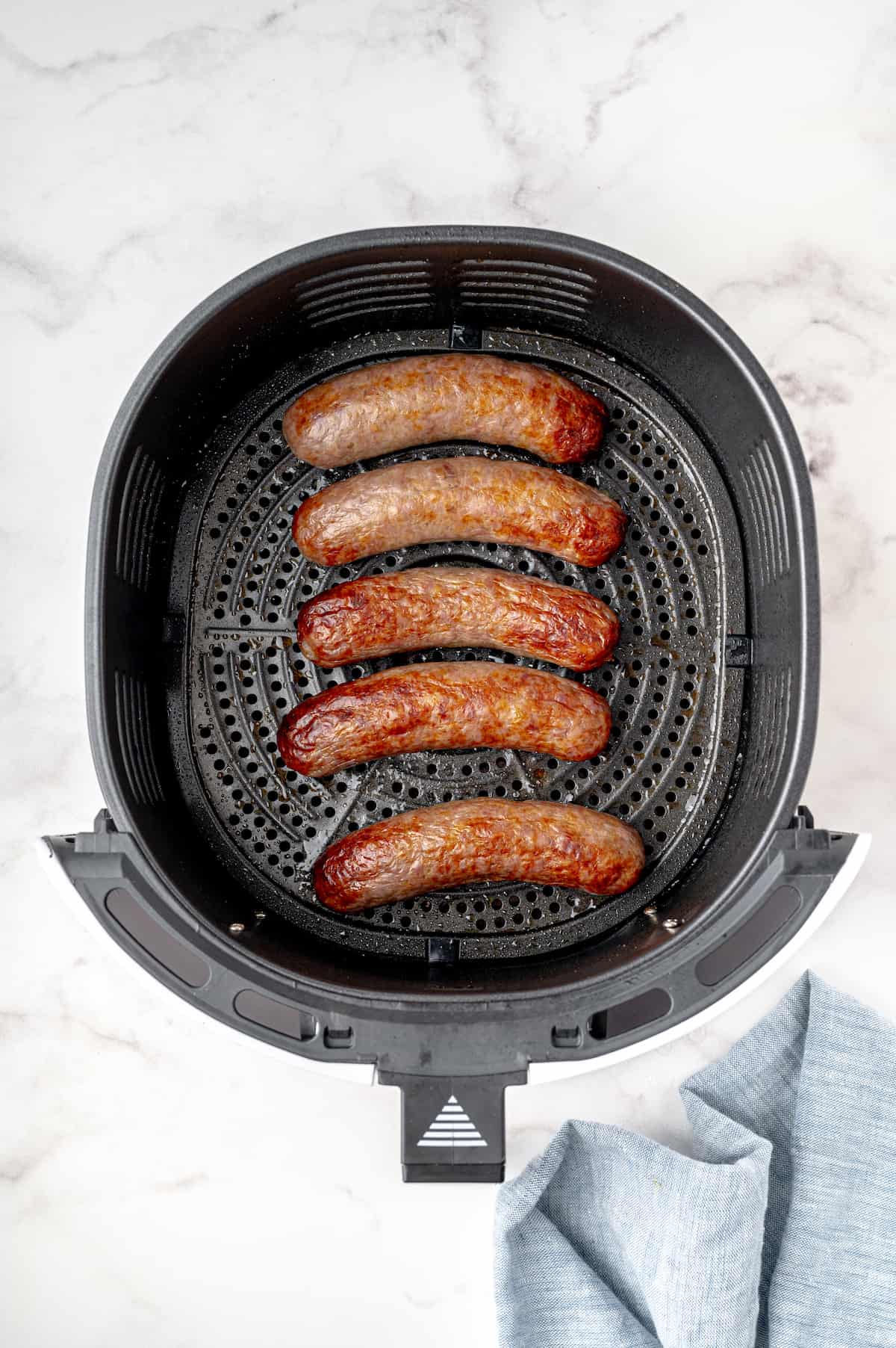bratwurst in the air fryer