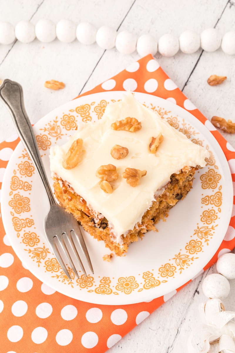 old fashioned carrot cake with pineapple