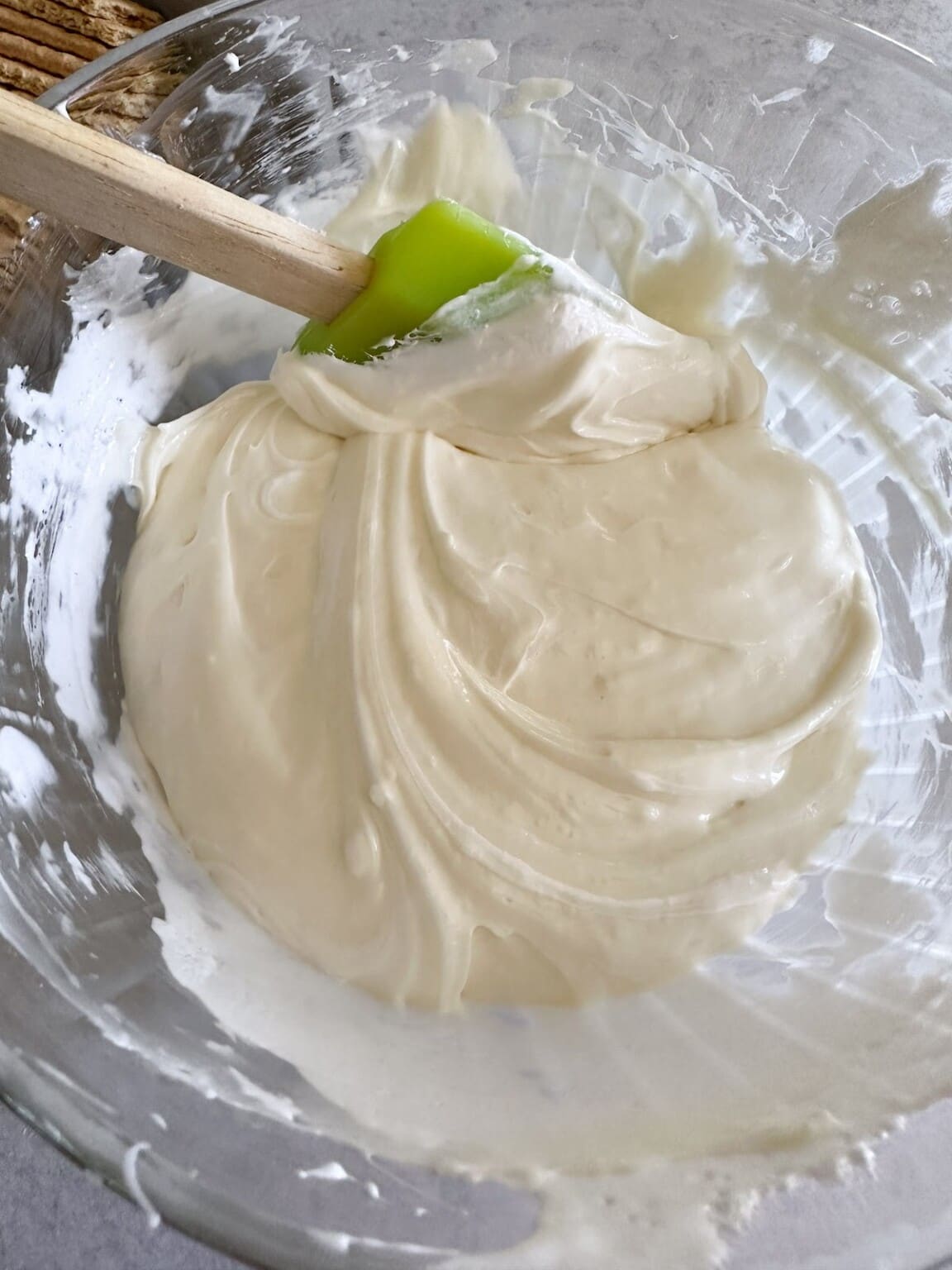 Easy Marshmallow Fluff Fruit Dip