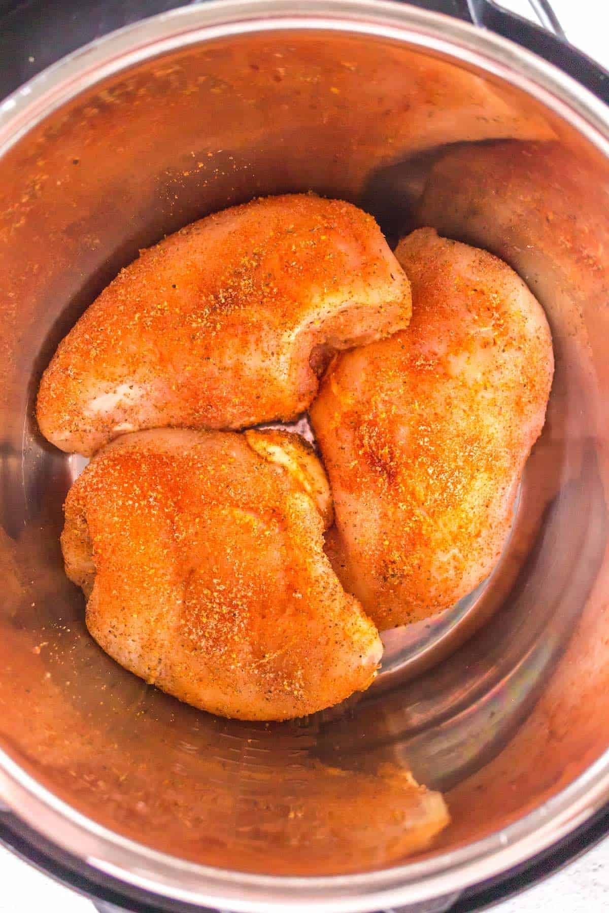Spice rubbed chicken breasts in an Instant Pot.