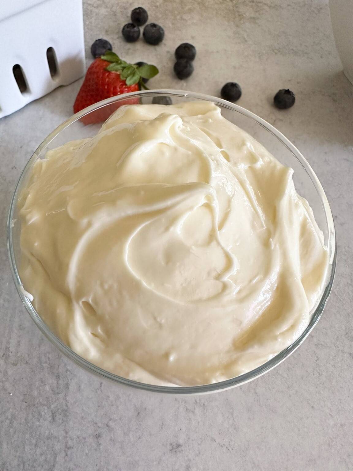 Easy Marshmallow Fluff Fruit Dip