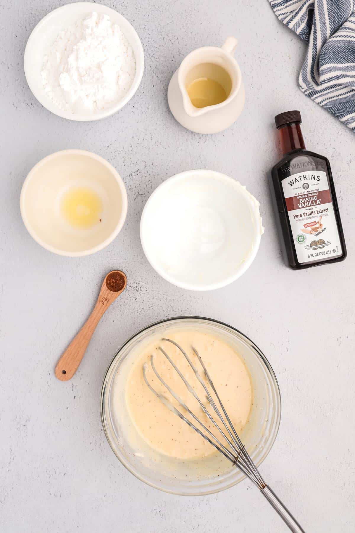 Ingredients to make a gingerbread cake roll.